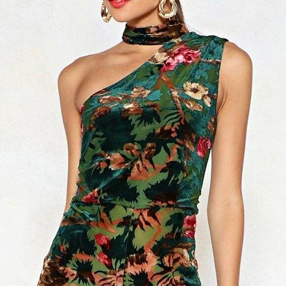 Nasty Gal Hows It Growin Velvet Jumpsuit Flared One Shoulder - 6 - Green - Picture 2 of 5